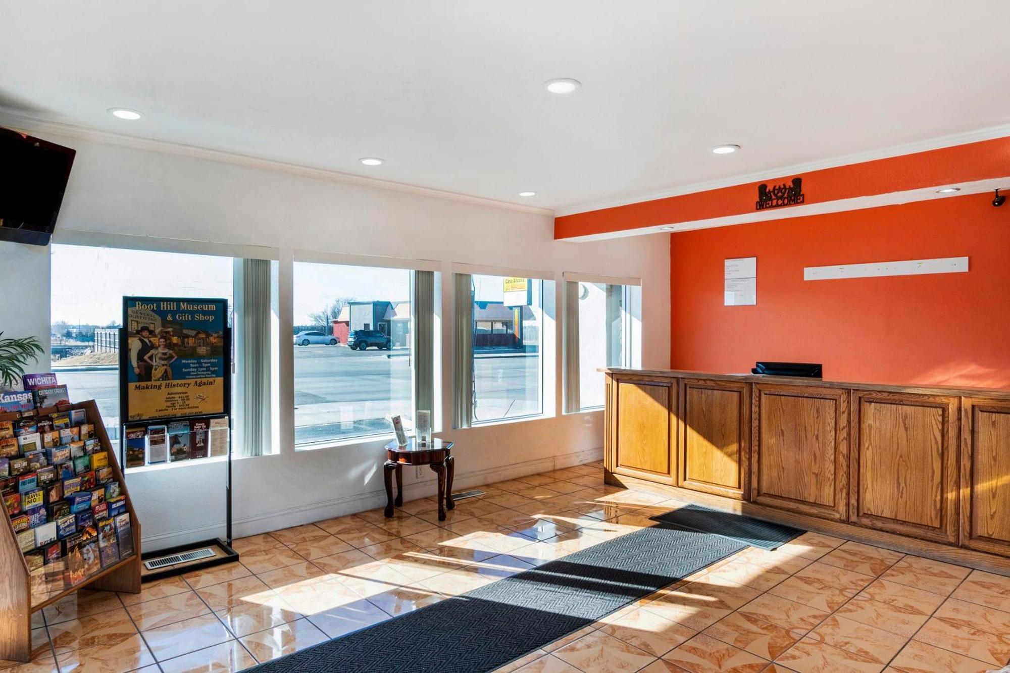 Oyo Townhouse Dodge City Ks Bagian luar foto