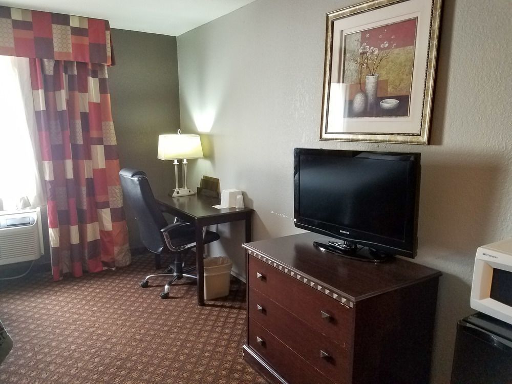 Oyo Townhouse Dodge City Ks Bagian luar foto